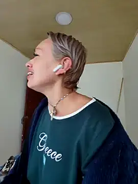 Snapshot of sexymarilyncolombia chatting on 01.12.25 sexymarilyncolombia online show from 01.12.25