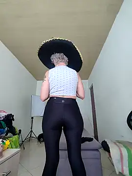 Snapshot of sexymarilyncolombia chatting on 01.16.25 sexymarilyncolombia online show from 01.16.25