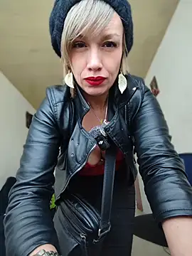 sexymarilyncolombia online show from 03.13.26