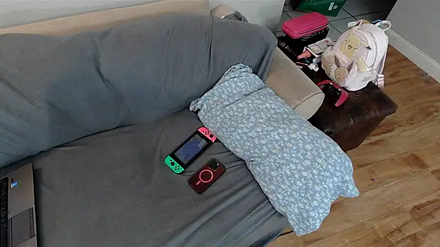 Snapshot of EmoDream1998 chatting on 03.09.25 EmoDream1998 online show from 03.09.25