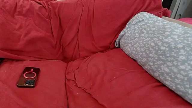 Snapshot of EmoDream1998 chatting on 03.22.25 EmoDream1998 online show from 03.22.25