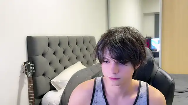 SasukeUhchiaa online show from 12.17.24