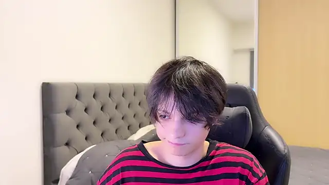 SasukeUhchiaa online show from 12.18.24