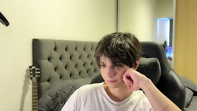 SasukeUhchiaa online show from 12.28.24