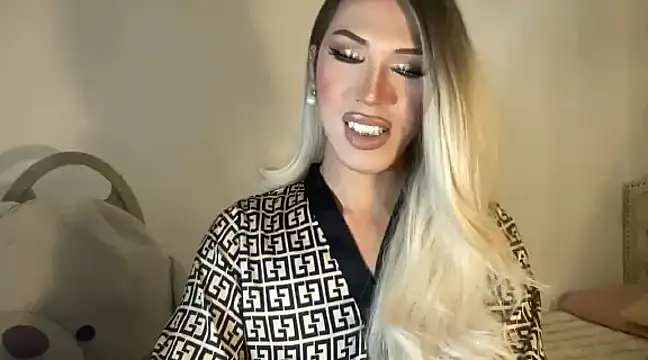 Ts glamxxxx online show from 01.31.25