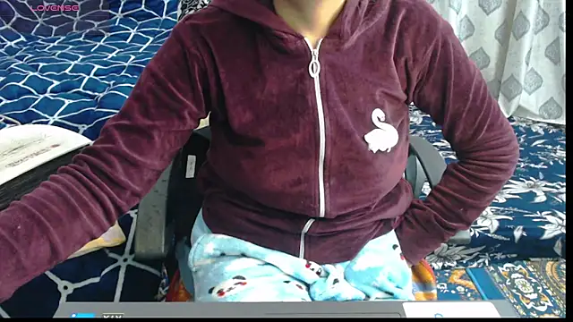 sexyrihana1 online show from 12.31.24