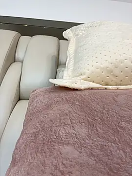 ALISSON FOXXX1 online show from 10.25.25