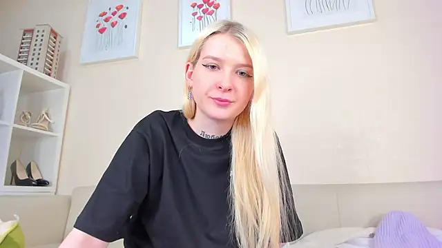 rosa mariposa  online show from 02.03.25