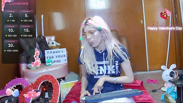 Skinygirl online show from 12.05.24