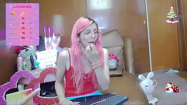 Skinygirl online show from 09.24.25