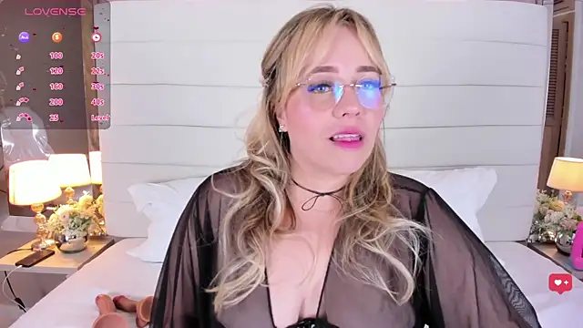 Charlotte93  online show from 03.07.25