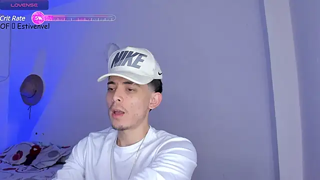 Snapshot of steve_latin chatting on 02.28.25 steve latin online show from 02.28.25