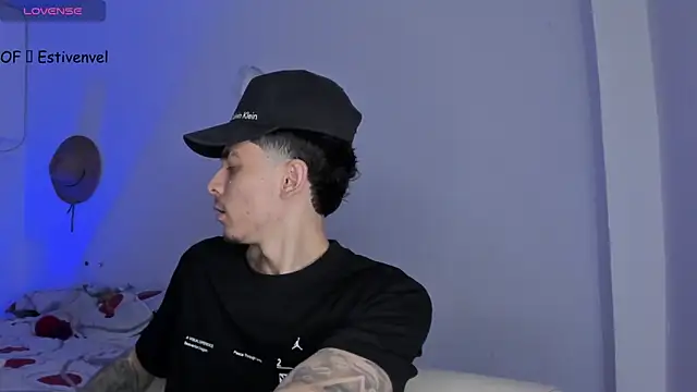 Snapshot of steve_latin chatting on 03.01.25 steve latin online show from 03.01.25