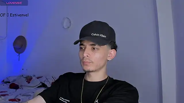 Snapshot of steve_latin chatting on 03.01.25 steve latin online show from 03.01.25