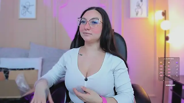 lucy neil online show from 03.26.26