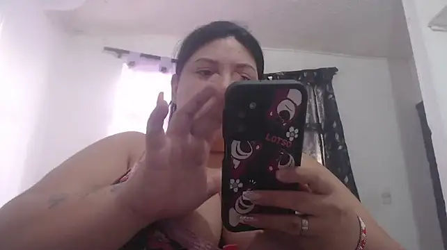 Snapshot of sofi_miracle chatting on 11.01.25 sofi miracle online show from 11.01.25