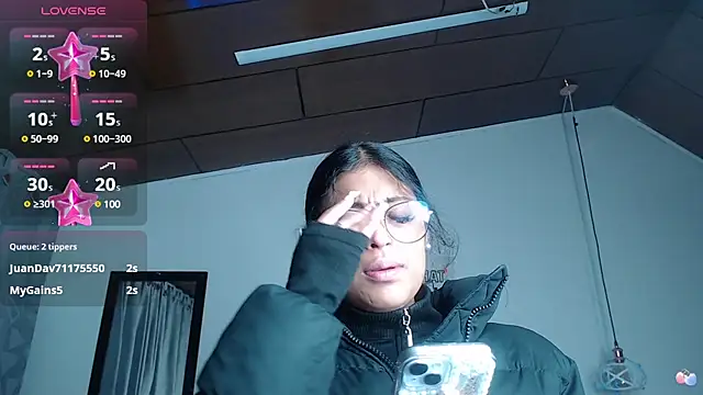Snapshot of vaness_weet chatting on 03.12.25 vaness weet online show from 03.12.25