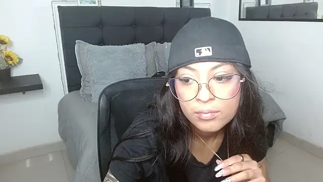 vaness weet online show from 09.15.25