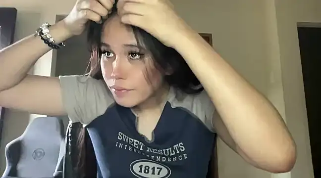 Snapshot of MeganTheRarest chatting on 02.22.25 MeganTheRarest online show from 02.22.25