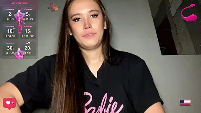 Snapshot of MeganTheRarest chatting on 06.23.26 MeganTheRarest online show from 06.23.26