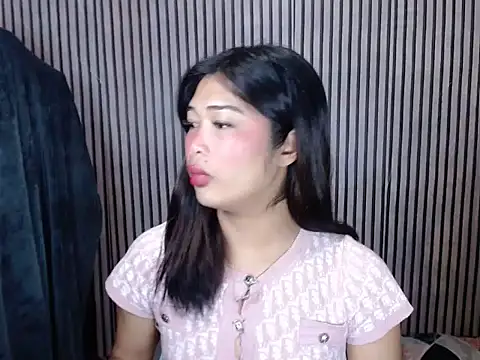 Maria-Moore online show from 10.21.25