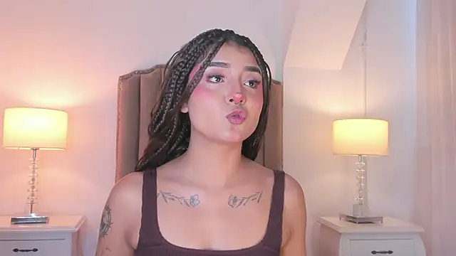 Emma Torres   online show from 01.12.26