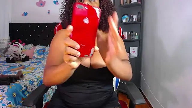 BellaKarla online show from 05.15.26