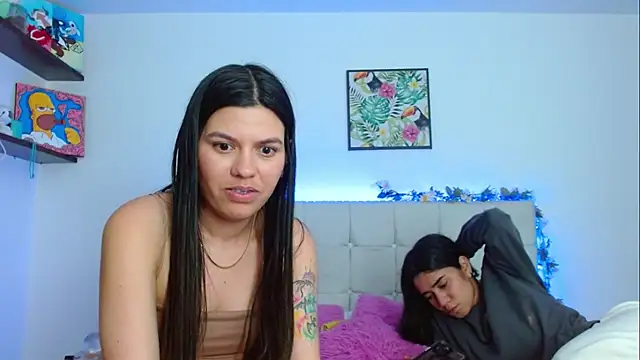 Snapshot of Layla_Rachel chatting on 01.18.25 Layla Rachel online show from 01.18.25