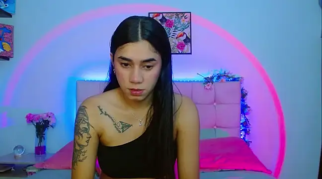 Snapshot of Layla_Rachel chatting on 03.12.25 Layla Rachel online show from 03.12.25