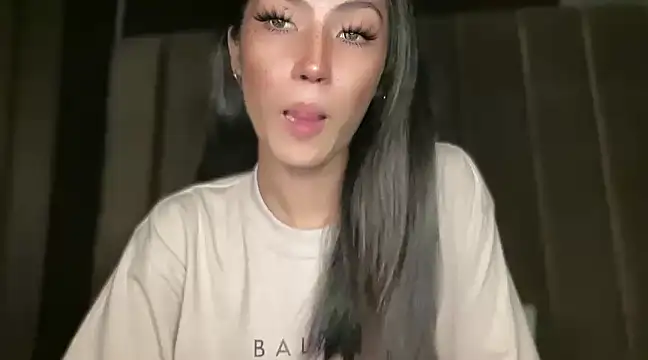 Snapshot of Bella_Gordon chatting on 01.22.25 Bella Gordon online show from 01.22.25