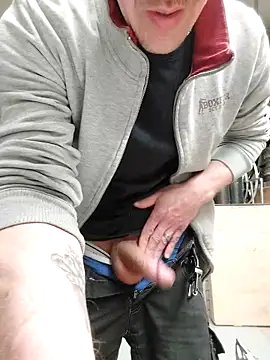 Snapshot of Xcoquinx chatting on 02.24.26 Xcoquinx online show from 02.24.26