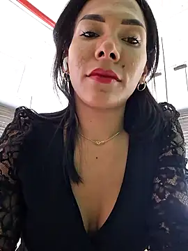 Snapshot of Doll_Loren chatting on 01.31.25 Doll Loren online show from 01.31.25