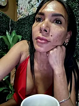 Snapshot of Doll_Loren chatting on 09.27.25 Doll Loren online show from 09.27.25