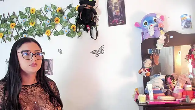 Snapshot of mensia_hernandz chatting on 06.22.26 mensia hernandz online show from 06.22.26