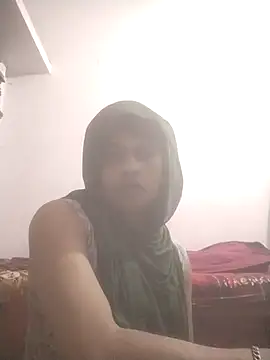 Snapshot of sonalicrossy chatting on 09.20.25 sonalicrossy online show from 09.20.25