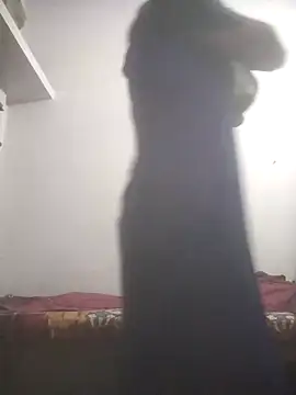 Snapshot of sonalicrossy chatting on 10.12.25 sonalicrossy online show from 10.12.25