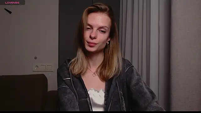 Snapshot of ly_lydia chatting on 02.06.25 ly lydia online show from 02.06.25