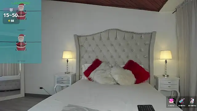 Snapshot of Naughtykitty4 chatting on 12.18.24 Naughtykitty4 online show from 12.18.24