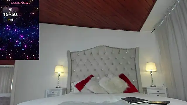 Snapshot of Naughtykitty4 chatting on 02.17.25 Naughtykitty4 online show from 02.17.25