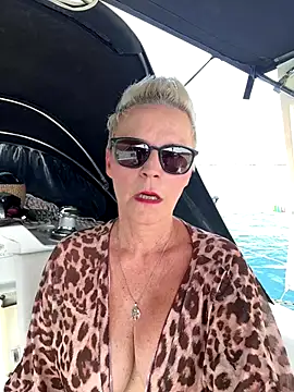 Snapshot of German_Milf chatting on 09.13.25 German Milf online show from 09.13.25
