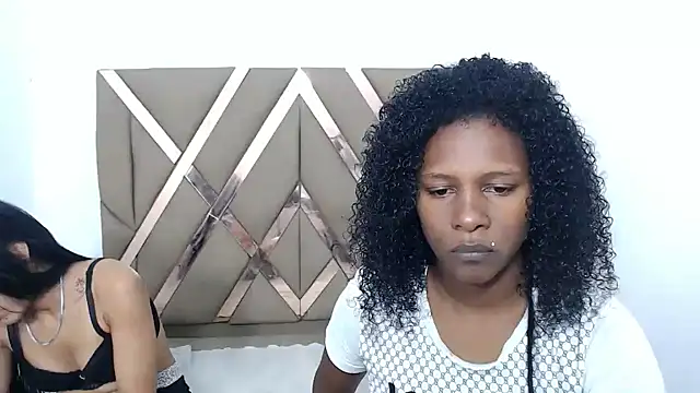 Snapshot of lizeth_keilyn chatting on 02.12.26 lizeth keilyn online show from 02.12.26