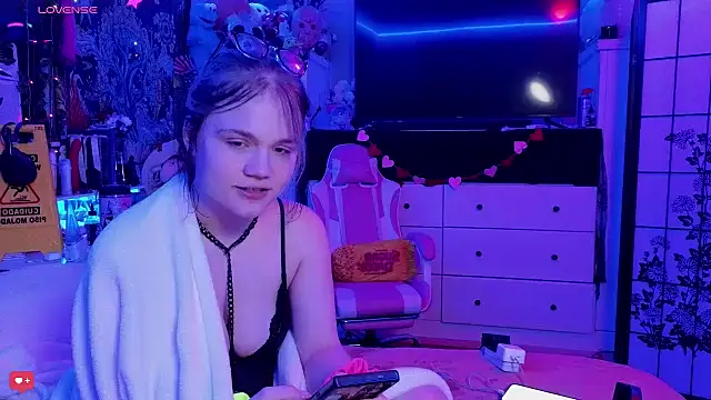 Cutiepiespanks online show from 03.05.25