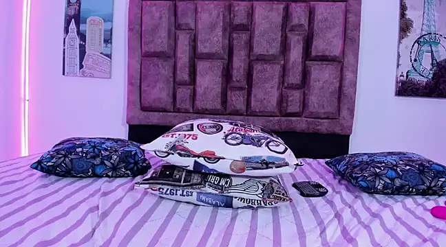 NaughtyAnaa online show from 12.07.24
