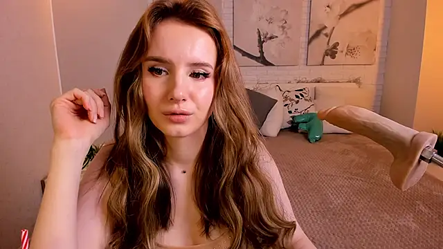 Snapshot of Betty_June chatting on 02.10.25 Betty June online show from 02.10.25