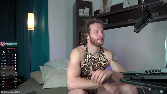 Snapshot of VIktorSecret chatting on 10.02.25 VIktorSecret online show from 10.02.25