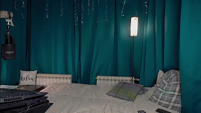 Snapshot of VIktorSecret chatting on 04.07.26 VIktorSecret online show from 04.07.26