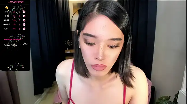 TsHeartXxx online show from 12.06.24