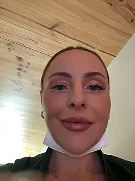 EmaSalis online show from 11.28.25