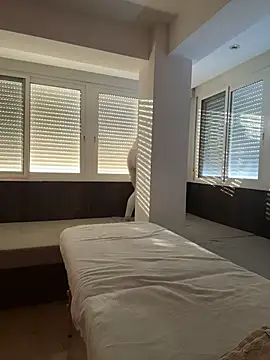 EmaSalis online show from 02.19.26