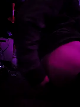 mommyslittlefemboy online show from 03.23.25